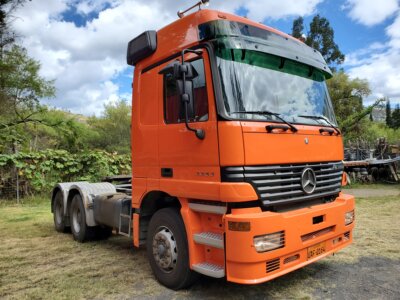 Mercedes Actros 3353